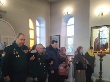 ЕПИСКОП ОРСКИЙ И ГАЙСКИЙ ИРИНЕЙ ВОЗГЛАВИЛ БОГОСЛУЖЕНИЕ В ПОКРОВСКОМ ХРАМЕ АДАМОВКИ