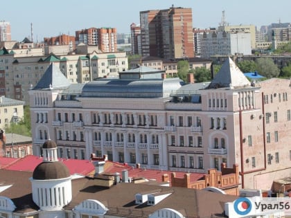 Экономика города в отчете Сергея Салмина за 2022 год. Стало известно, какая средняя зарплата в Оренбурге