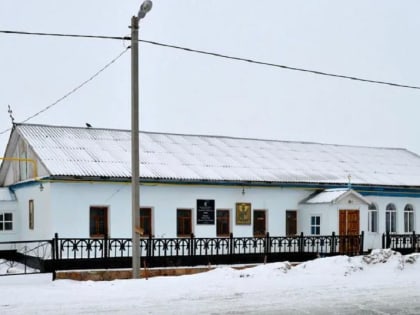 ЕПИСКОП ОРСКИЙ И ГАЙСКИЙ ИРИНЕЙ ВОЗГЛАВИЛ БОЖЕСТВЕННУЮ ЛИТУРГИЮ В НИКОЛЬСКОМ ХРАМЕ НОВООРСКА