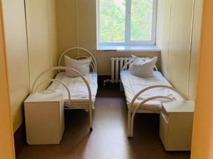 В Орске отравившихся копченной рыбой с подозрением на ботулизм доставили в больницу