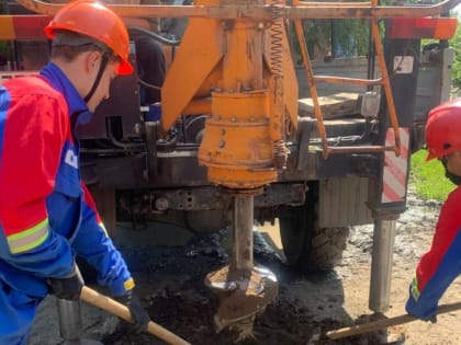 Бойцы студенческого отряда «Энергостарт» трудятся на объектах филиала «Оренбургэнерго»