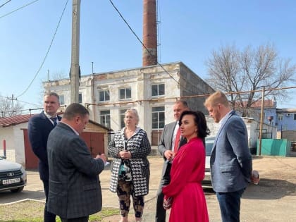 Единороссы встретились с жителями Промышленного района