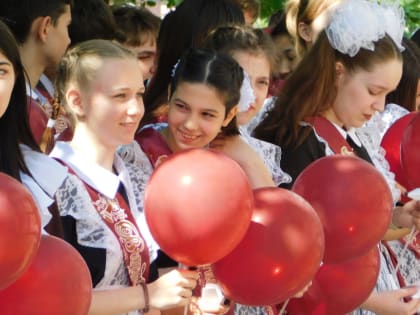 Сегодня для соль-илецких девятиклассников прозвенел последний звонок