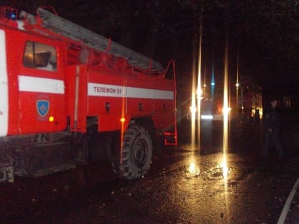 В Оренбурге ночью горели мусорные баки на Бухарском