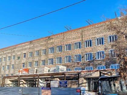 Савинова назвала сроки завершения ремонта в поликлинике на Салмышской
