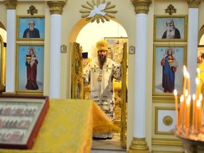 АРХИЕРЕЙСКОЕ БОГОСЛУЖЕНИЕ В ДЕНЬ ПАМЯТИ ПРЕПОДОБНОГО ДАНИИЛА СТОЛПНИКА В ПАНТЕЛЕИМОНОВСКОМ ХРАМЕ ОРСКА