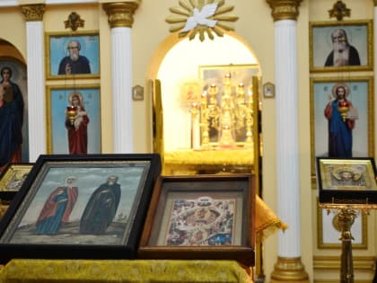 БОЖЕСТВЕННАЯ ЛИТУРГИЯ В НЕДЕЛЮ СВЯТЫХ ПРАОТЕЦ В ПАНТЕЛЕИМОНОВСКОМ ХРАМЕ ОРСКА