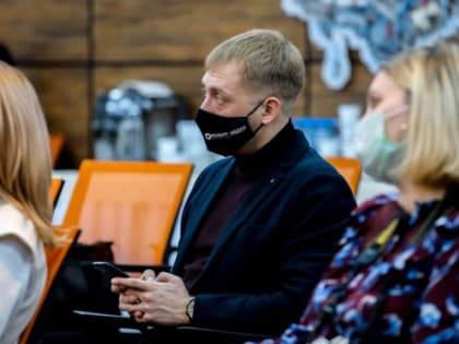 Отставка, углерод, Ильиных: О чем спрашивали Дениса Паслера на пресс-конференции