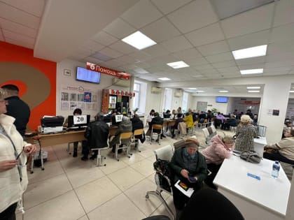 Семьи оренбургских бойцов СВО, чьи дома попали в зону ЧС, получают все виды поддержки