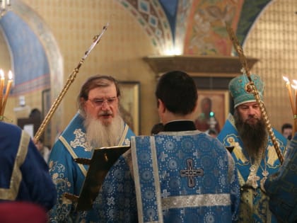 Визит митрополита Петра в Свято-Георгиевский собор