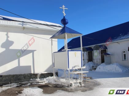 Православные запаслись крещенской святой водой