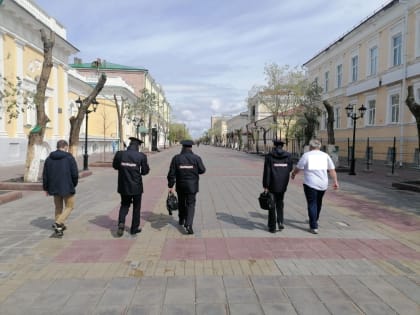 На оренбуржца составили протокол за футболку в поддержку Украины