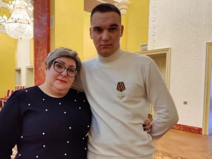 «Азовсталь» и Мариуполь.Оренбуржца Максима Гаврилова наградили Георгиевским крестом