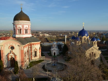 ПРЕОСВЯЩЕННЕЙШИЙ ИРИНЕЙ ПРИНЯЛ УЧАСТИЕ В МЕЖДУНАРОДНОЙ НАУЧНО-БОГОСЛОВСКОЙ КОНФЕРЕНЦИИ «ПАИСИЕВСКИЕ ЧТЕНИЯ»