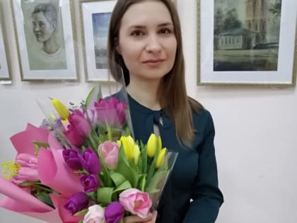 В зале  железнодорожного вокзала Бузулука открылась выставка художницы Ларисы Юртаевой