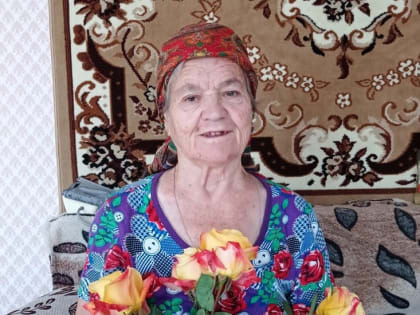 В Оренбурге ищут дезориентированную бабушку в розовом платке