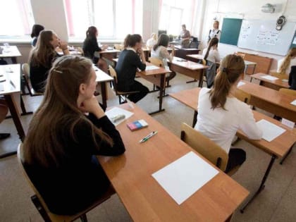 В мэрии объяснили, почему в некоторых школах Оренбурга учатся по 40 детей