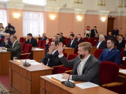 В Оренбурге больше денег направят на дороги и решение первоочередных вопросов