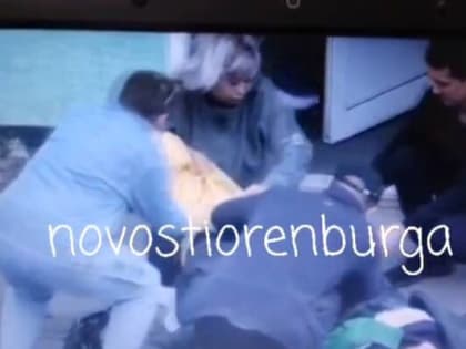 Женщина родила ребенка у аптеки в Оренбурге. Роды приняла директор «Пятерочки»