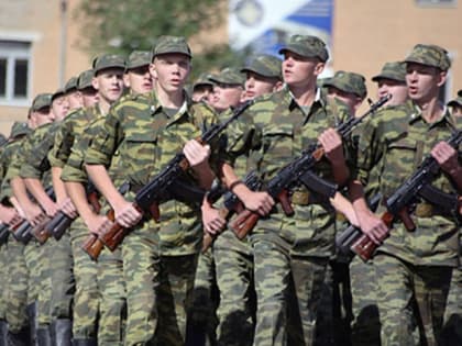 Призывной возраст в России могут поднять