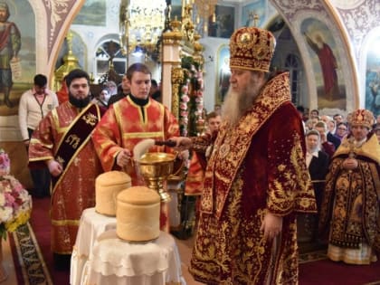 В храмах Оренбурга в ночь с 15 на 16 апреля пройдут пасхальные богослужения