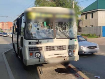 В столкновении двух автобусов в Оренбурге пострадали 5 человек