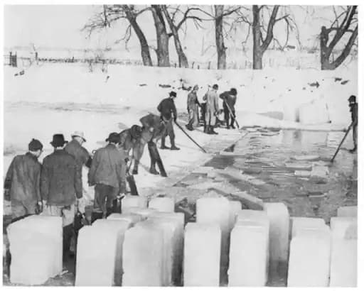 Cold Blocks, Warm Summers: Kentucky’s Ice Harvesting Days - Image 2