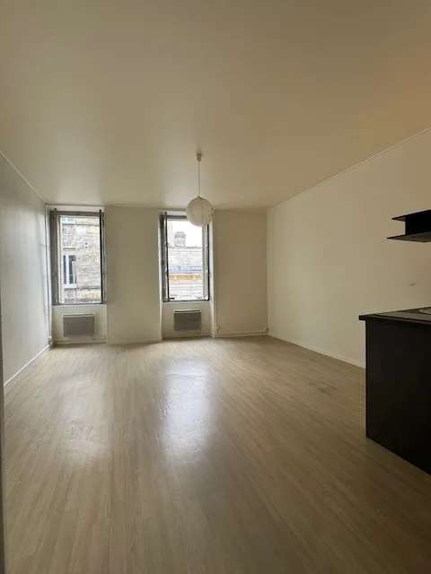 Appartement 1 pièce 31.3 m²