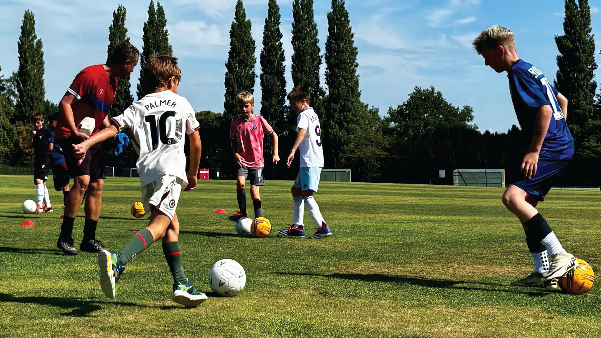 Let's Play Football (8-14s) at Lightwater Leisure Centre