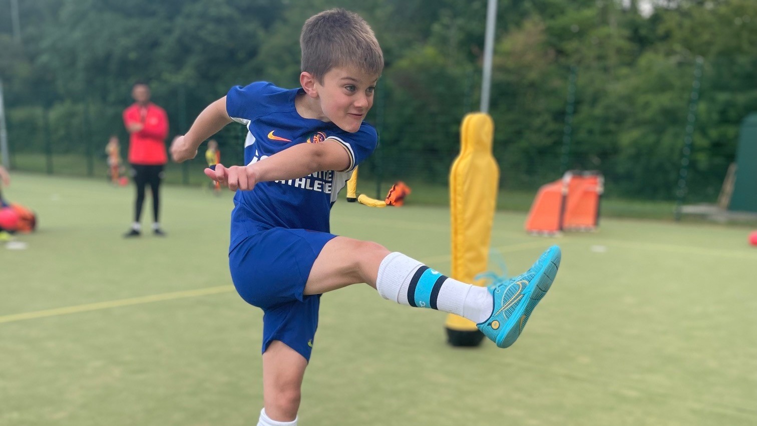 Shooting & Finishing Small Group Session-Roll With It Football Coaching LTD-2