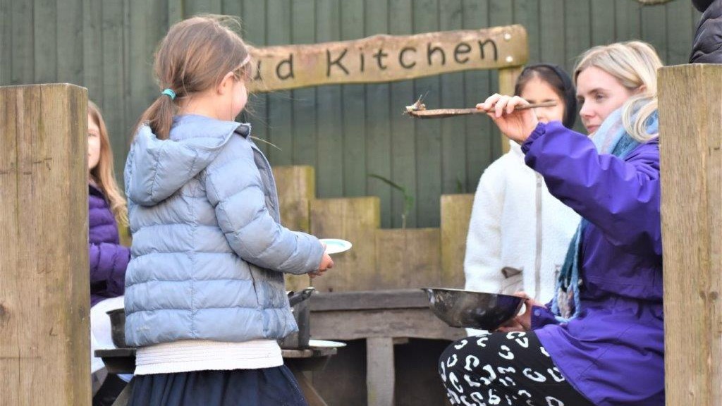 Christmas 2025 and January 2026 Holiday Club-St George's Childcare-2