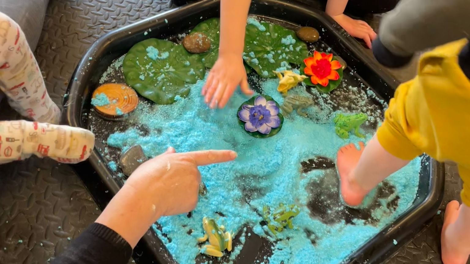 undefined-Cheshire Messy Play-1