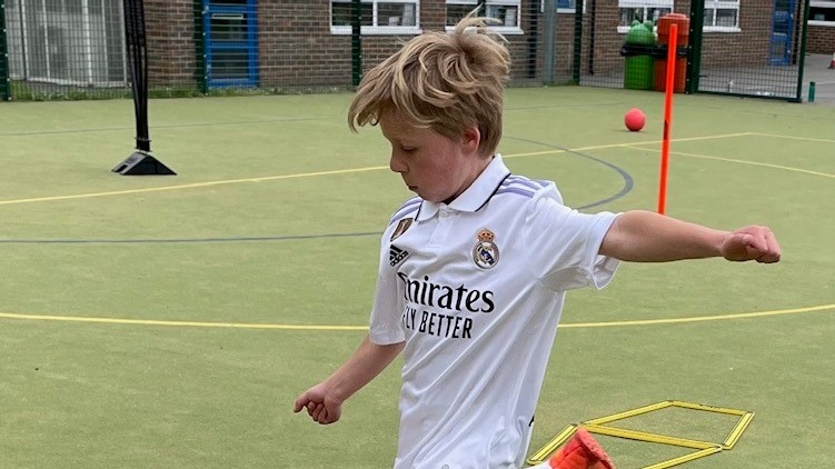 Shooting & Finishing Small Group Session-Roll With It Football Coaching LTD-1