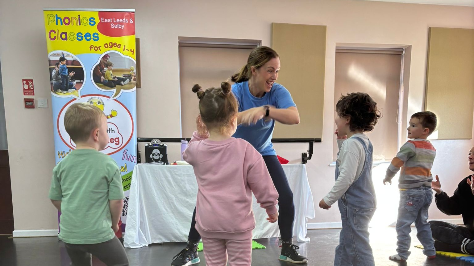 undefined-Phonics with Robot Reg East Leeds-4