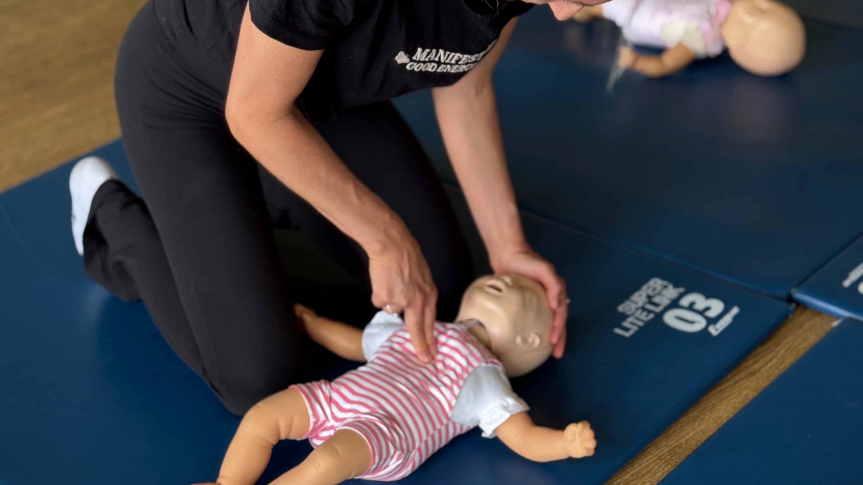 undefined-First Aid Heroes-0