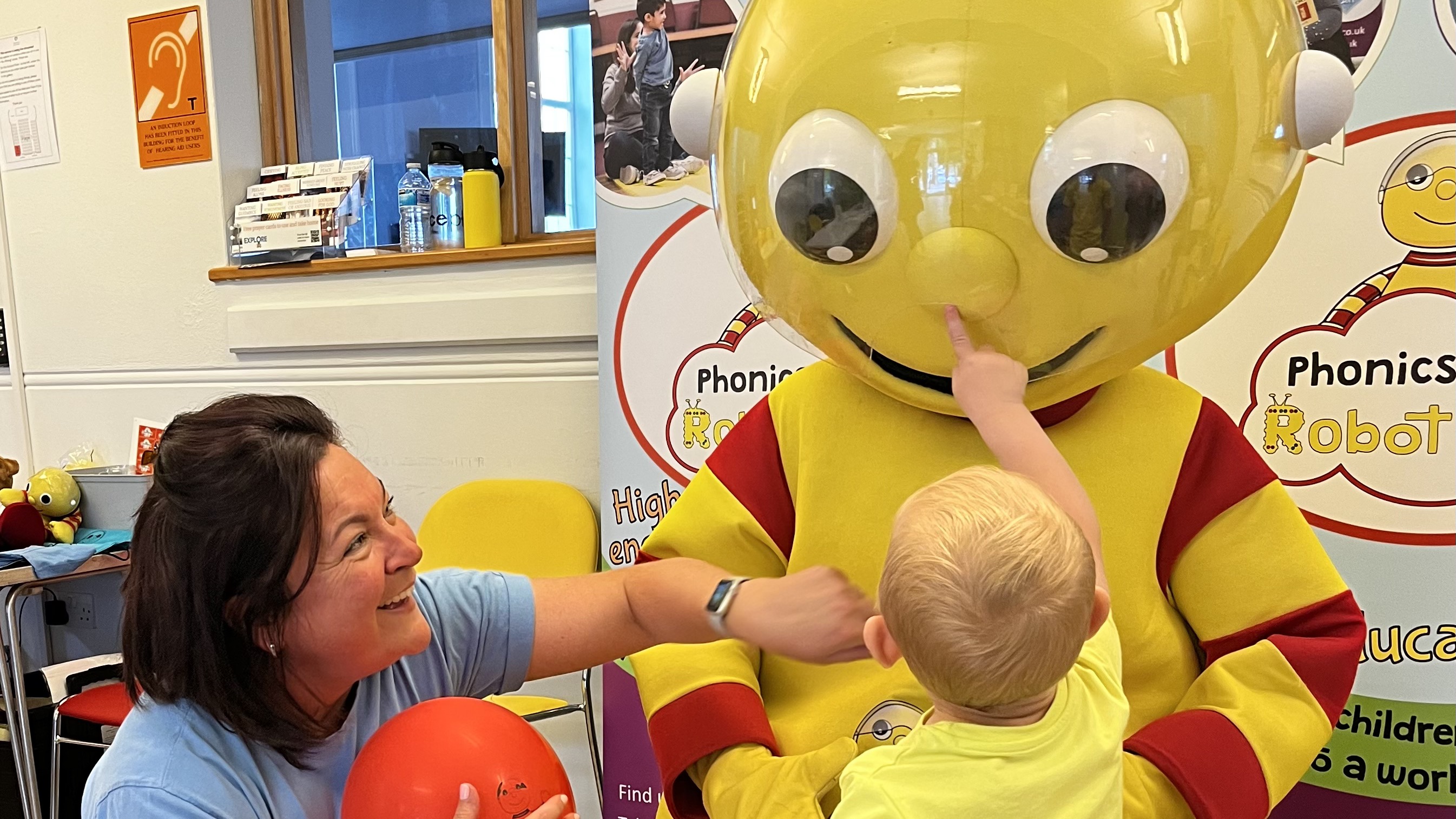 Phonics with Robot Reg - Minis class-Phonics with Robot Reg - Romford-1