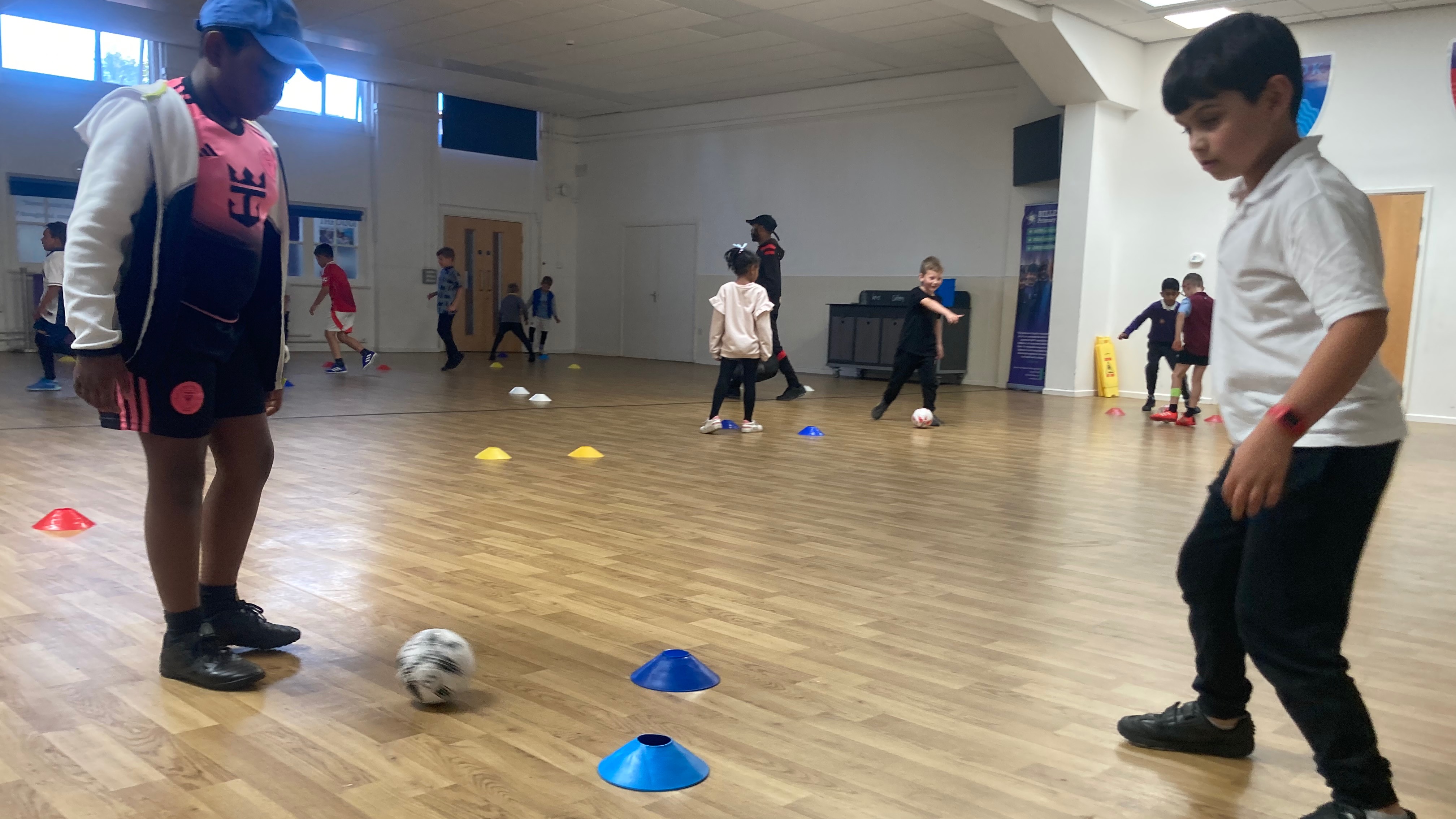 B2 Year 3-4 Thursday Football Billesley Primary — photo 2