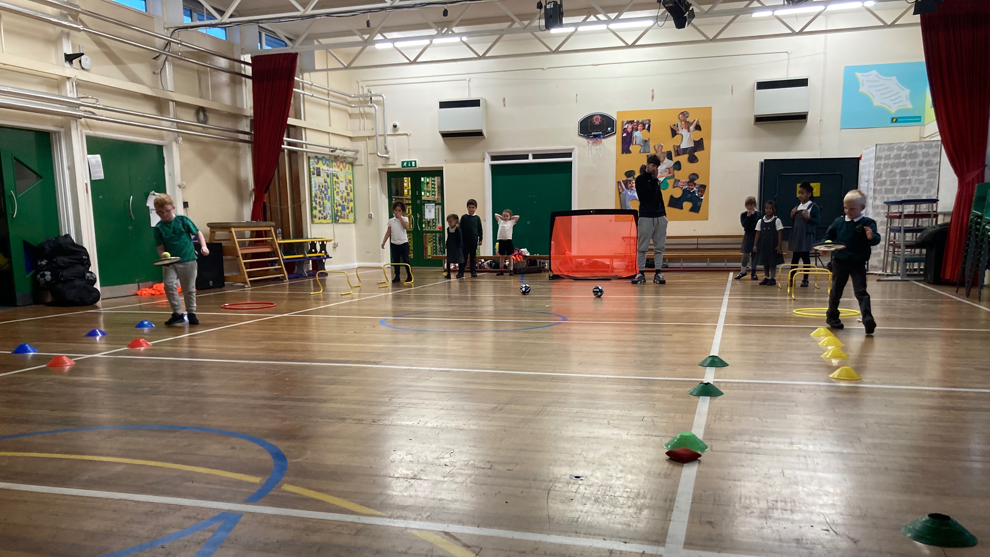 P2 Year 1-3 Wednesday Football Peterbrook Primary — photo 3
