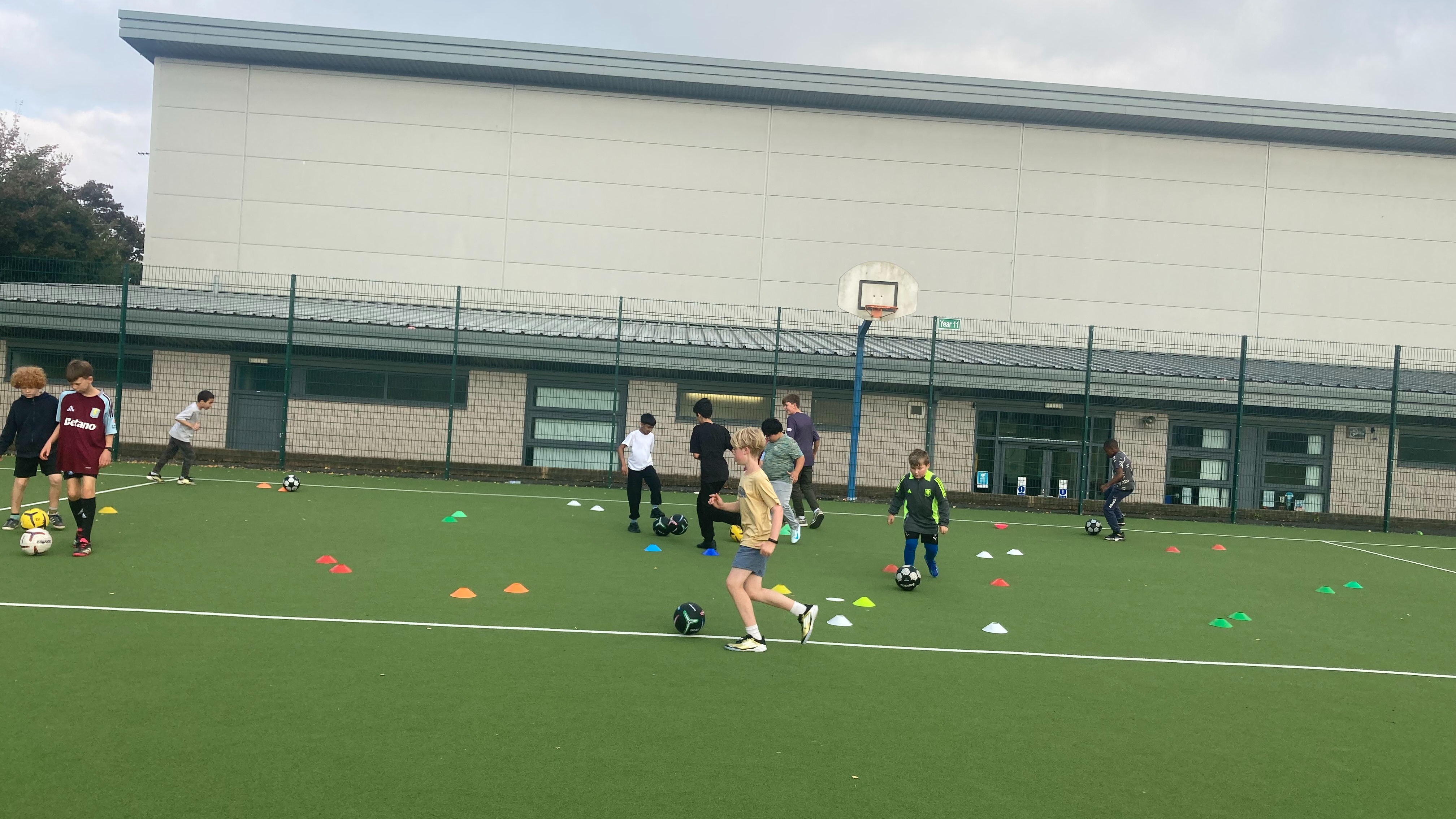FF9 Year 4-6 Friday Wheelers Lane Football — photo 3