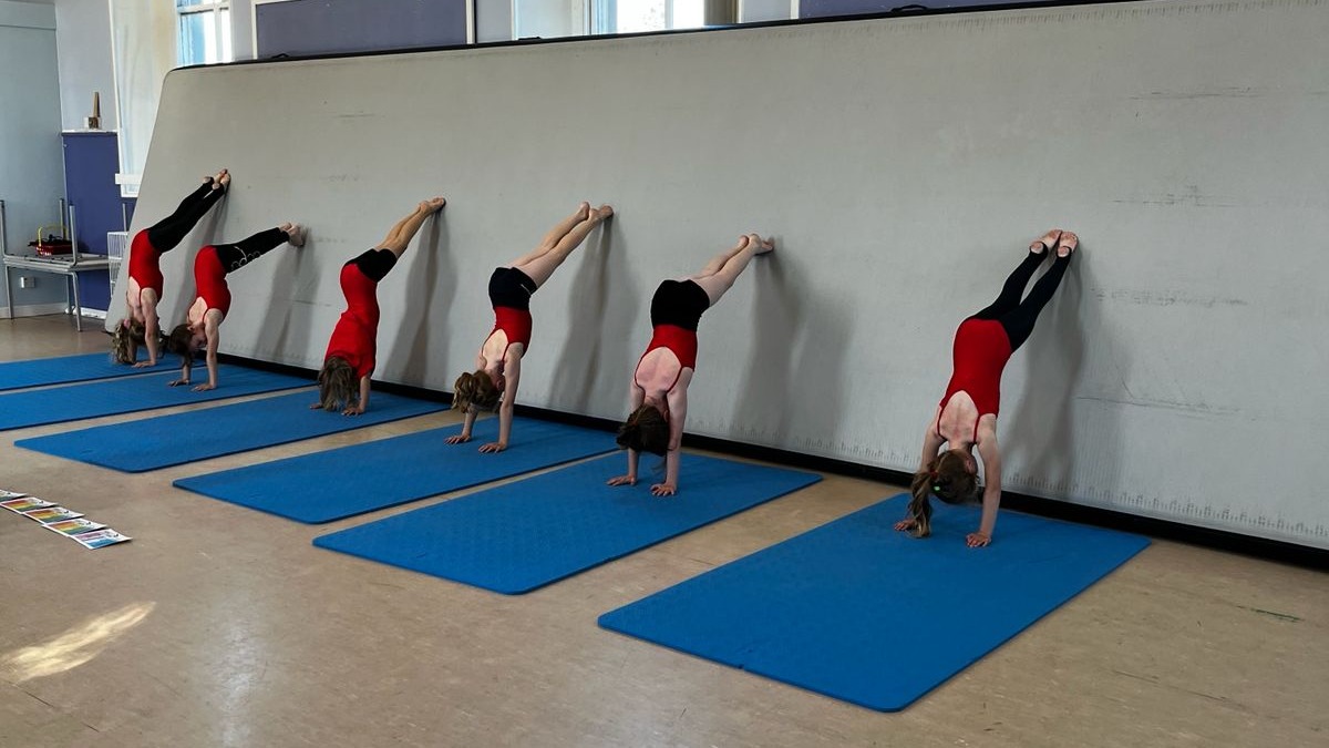 Acro C - Primary P2-5 (Levels 1-2) | Pebble
