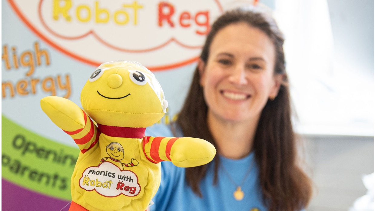 Phonics with Robot Reg - Chelmsford
