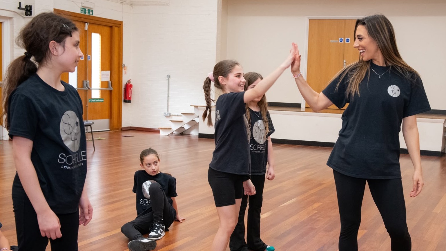 Juniors Performing Arts (7-10 years)