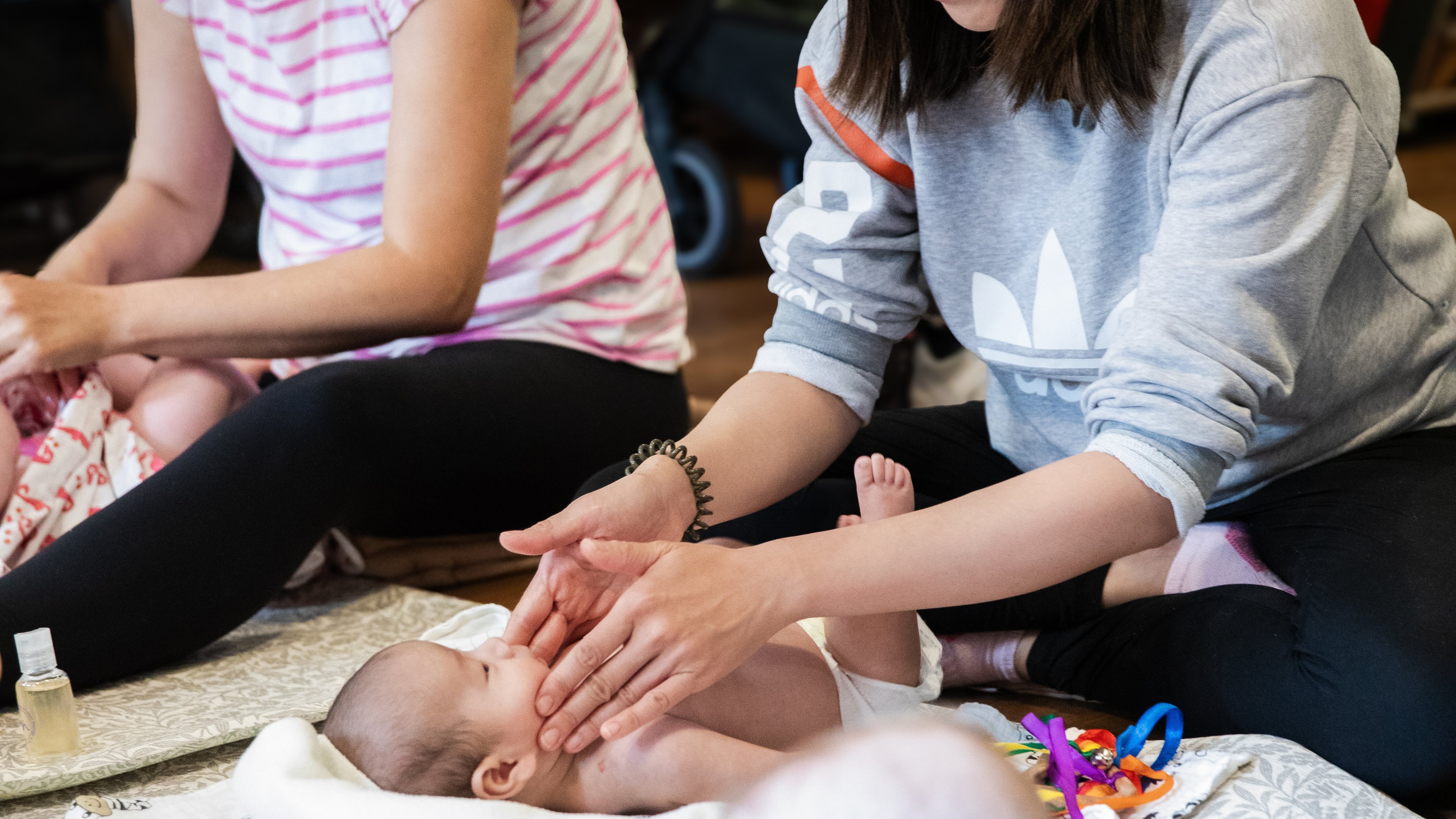 Baby Massage (0-12 Months) — photo 2
