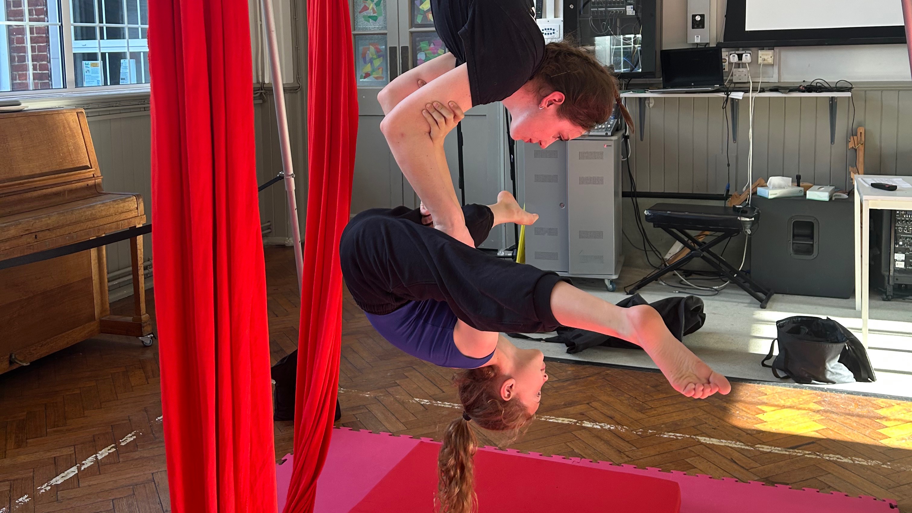Acro & Aerial Squad - Showtime Circus Woking