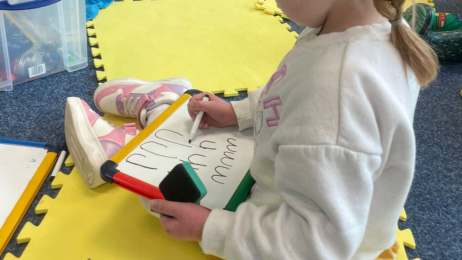 Phonics with Robot Reg Home Education Classes — photo 3