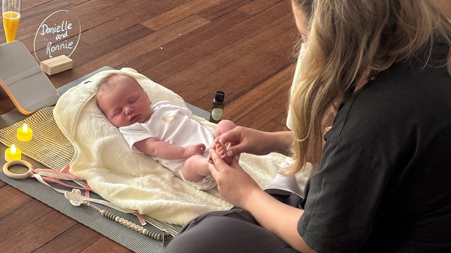 November Baby Massage - 5 Week course đ¸