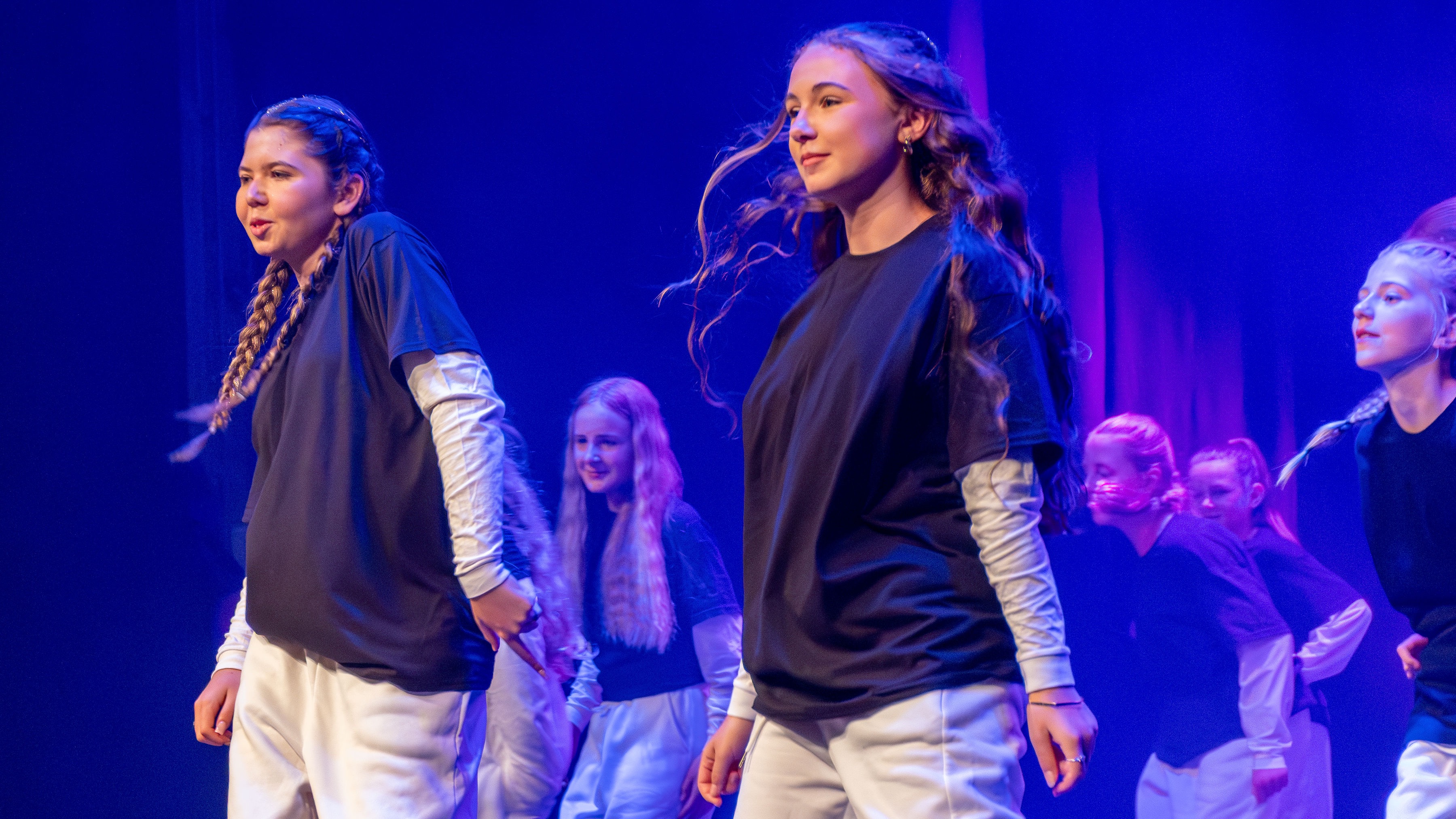 Young Senior Street Dance P7-S1
