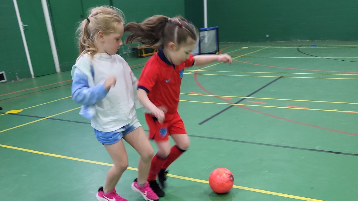 Friday Shevington Girls Bright Stars 5- 8 Year Olds-Skillwise Sports-2