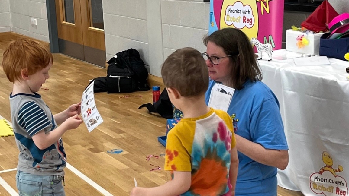 undefined-Phonics with Robot Reg - Chingford and Harlow-3