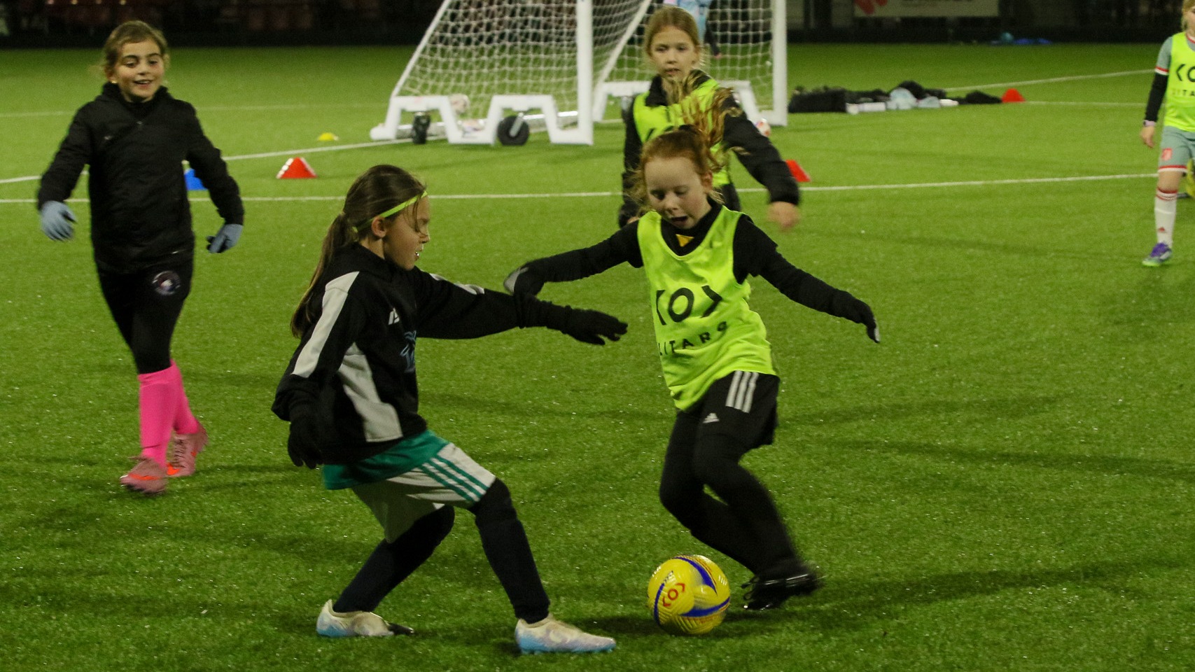 Year 2-4 (Girls-only) Football - Portishead — photo 3